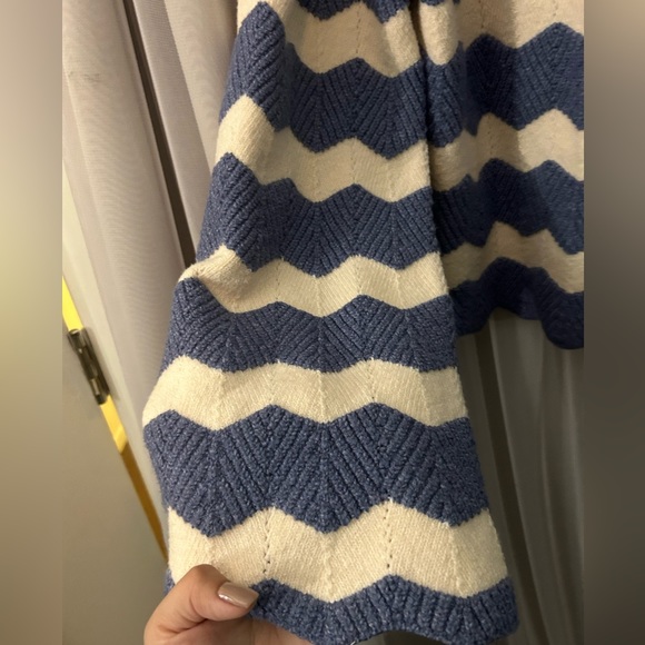 Lauren Conrad Sweater - Picture 3 of 3